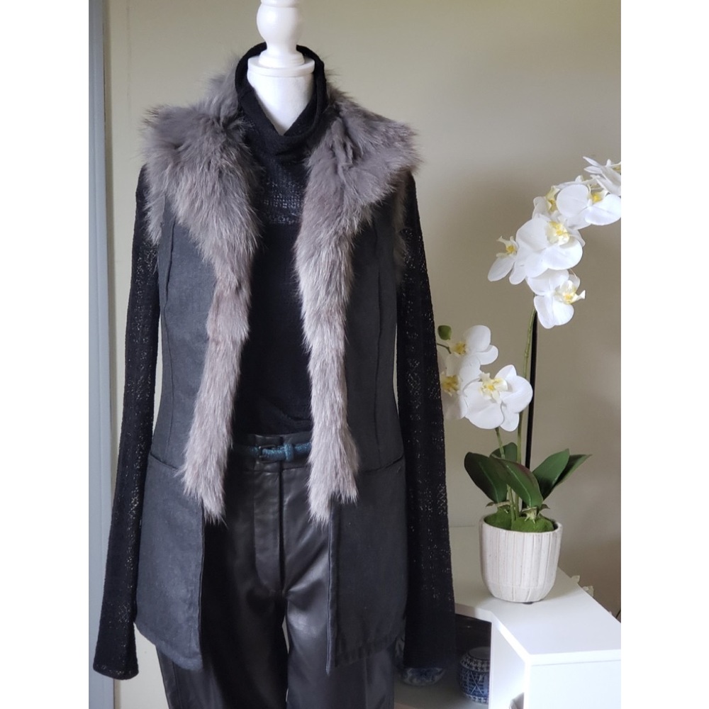 Pre-owned Reversible and Multiple Ways to Wear Fur & Leather Vest in XLNT Cond. - Picture 3 of 15